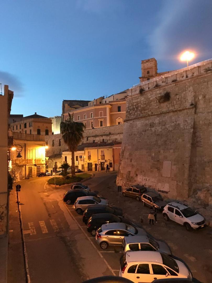 Bastione Home - Casa "Vicky" Κάλιαρι Εξωτερικό φωτογραφία