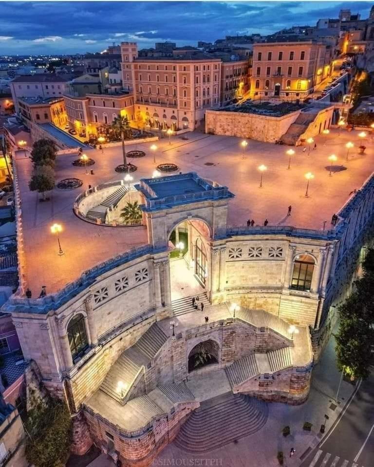 Bastione Home - Casa "Vicky" Κάλιαρι Εξωτερικό φωτογραφία